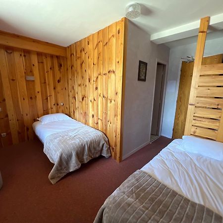 Hotel Restaurant La Pendine Les Pres Luaran gambar