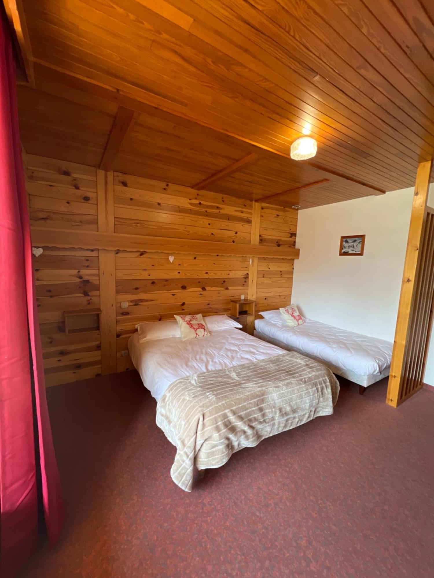 Hotel Restaurant La Pendine Les Pres Luaran gambar